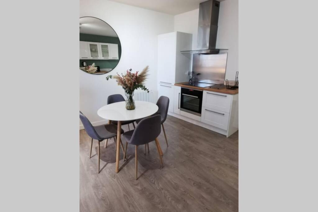 Appartement F2 Cosy Proche De L'Hyper Centre Caen Exterior photo